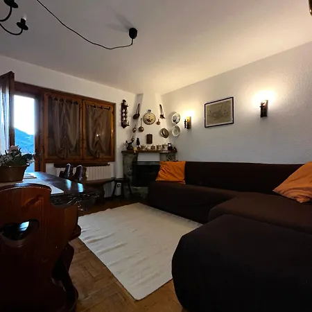 Lägenhet Meraviglioso Trilocale Zona Portici Centralissimo! Prato Nevoso