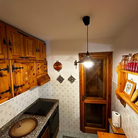 Lägenhet Meraviglioso Trilocale Zona Portici Centralissimo! *